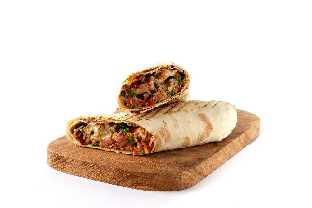 wrap-keto Wrap chetogenico: La ricetta svuotafrigo perfetta per il tuo stile di vita low-carb