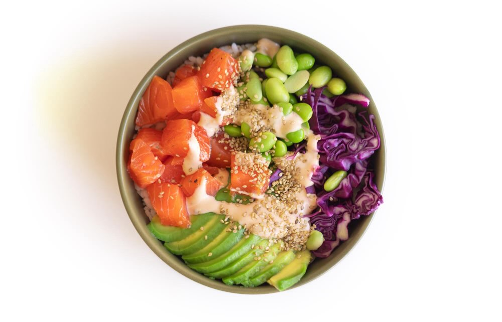 poke-bawl Poke bowl senza riso: la ricetta perfetta per il tuo pranzo chetogenico
