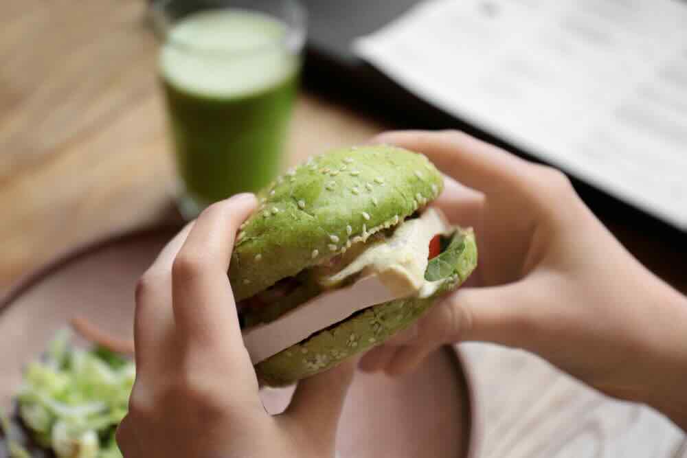 panini-avocado Panini keto all’avocado: l’idea perfetta per uno spuntino salato